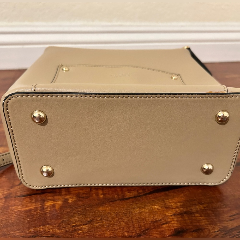 Small leather backpack - Picture 3 of 7